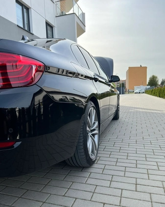 BMW Seria 5 cena 89400 przebieg: 74300, rok produkcji 2016 z Kielce małe 631